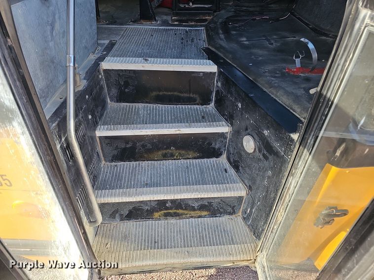 image for item DK0708 2010 Freightliner Thomas Built school bus