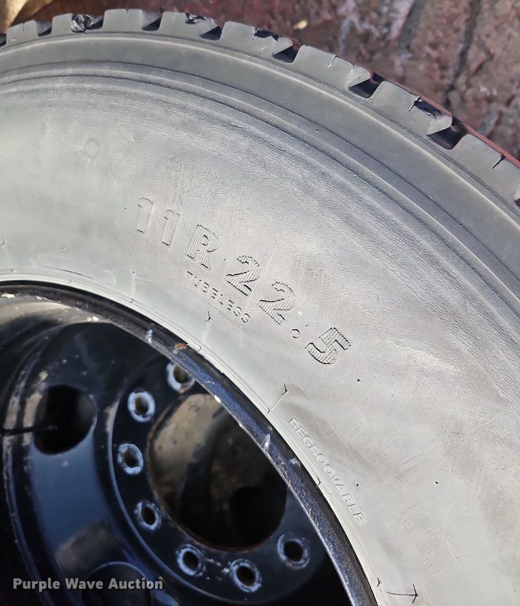 image for item DK0708 2010 Freightliner Thomas Built school bus