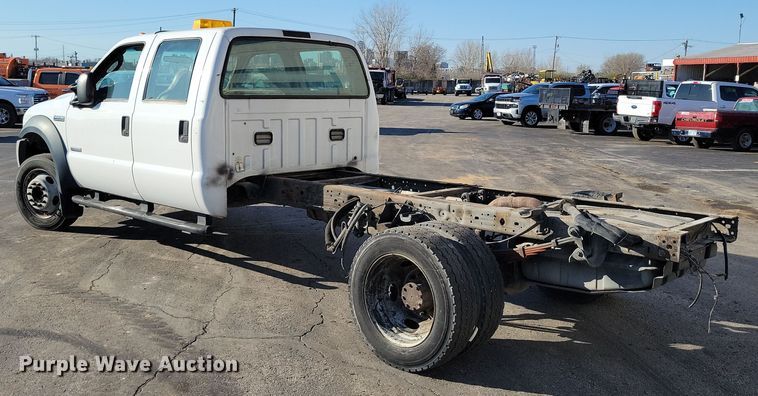 image for item DK4184 2007 Ford F550 Super Duty XL Crew Cab truck cab and chassis