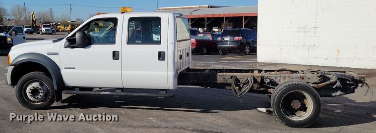 image for item DK4184 2007 Ford F550 Super Duty XL Crew Cab truck cab and chassis