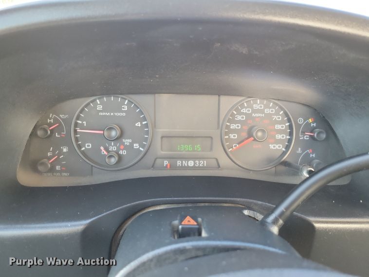 image for item DK4185 2006 Ford F450 Super Duty XL truck cab and chassis