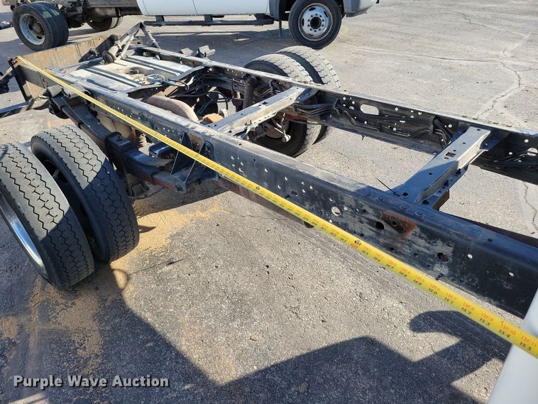 image for item DK4185 2006 Ford F450 Super Duty XL truck cab and chassis