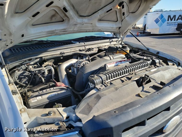 image for item DK4185 2006 Ford F450 Super Duty XL truck cab and chassis