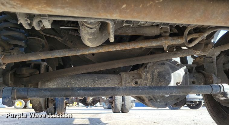 image for item DK4185 2006 Ford F450 Super Duty XL truck cab and chassis