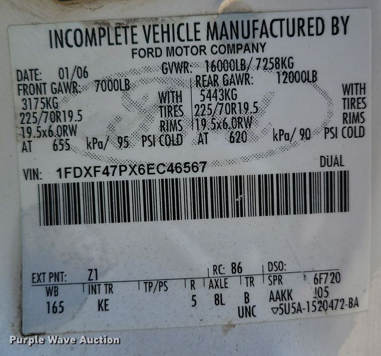 image for item DK4185 2006 Ford F450 Super Duty XL truck cab and chassis