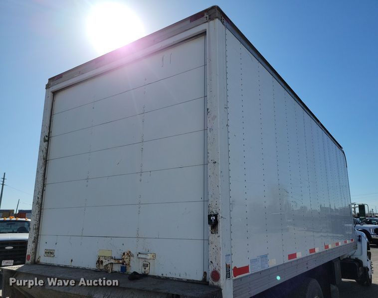 image for item DK4187 2000 Ford F650 Super Duty XLT box truck