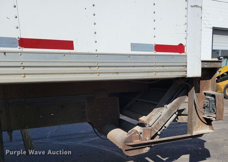 image for item DK4187 2000 Ford F650 Super Duty XLT box truck