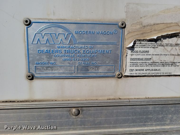 image for item DK4187 2000 Ford F650 Super Duty XLT box truck