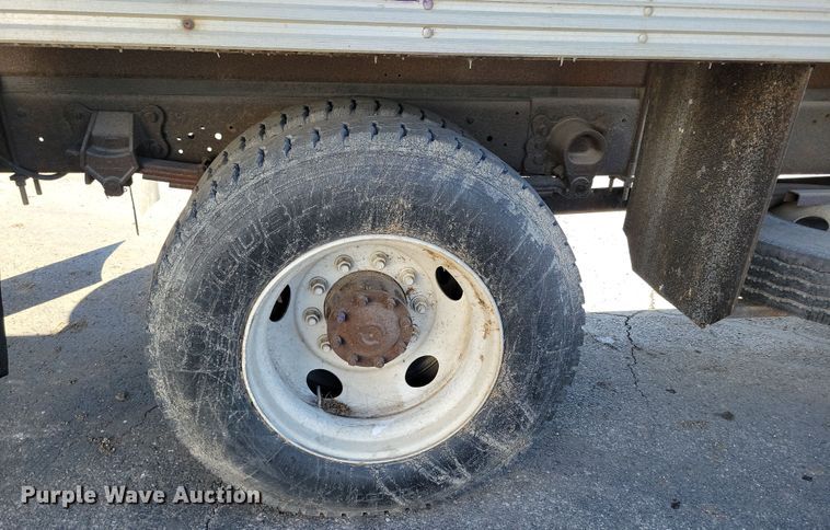 image for item DK4187 2000 Ford F650 Super Duty XLT box truck