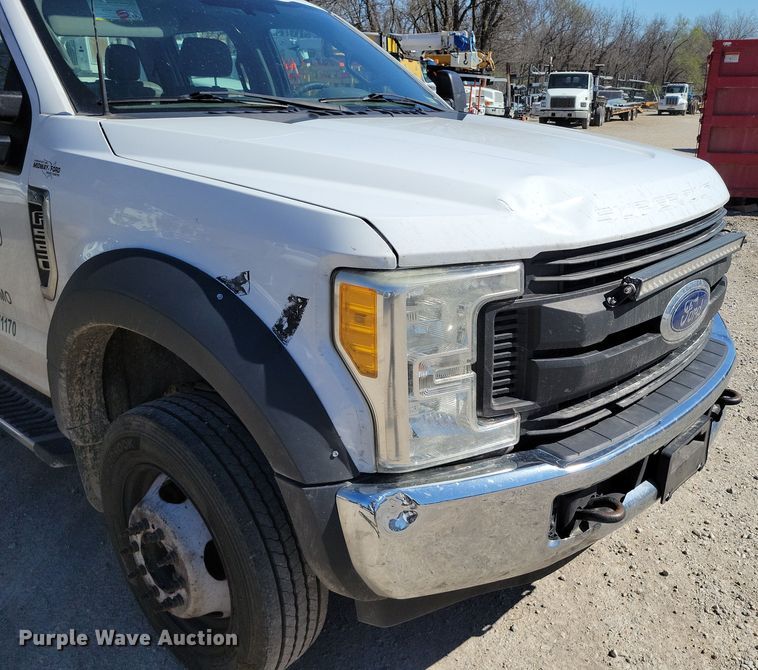 image for item DK4192 2017 Ford F550 Super Duty XL Crew Cab truck cab and chassis