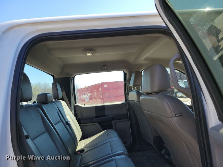 image for item DK4192 2017 Ford F550 Super Duty XL Crew Cab truck cab and chassis