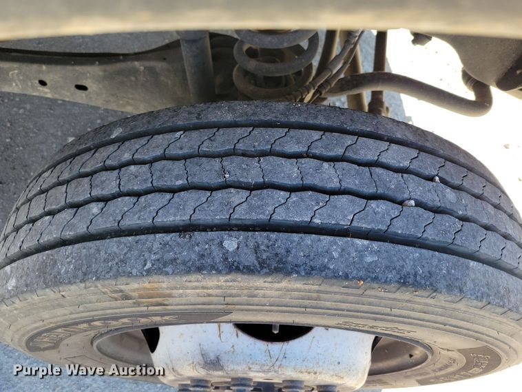 image for item DK4192 2017 Ford F550 Super Duty XL Crew Cab truck cab and chassis