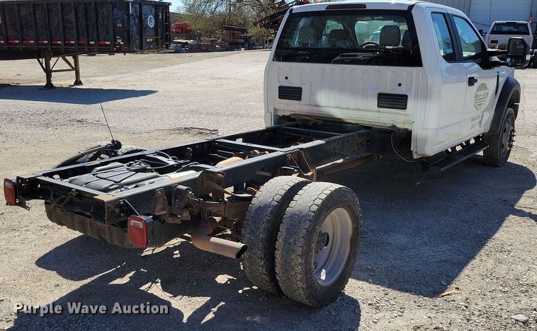 image for item DK4193 2017 Ford F550 Super Duty XL SuperCab truck cab and chassis