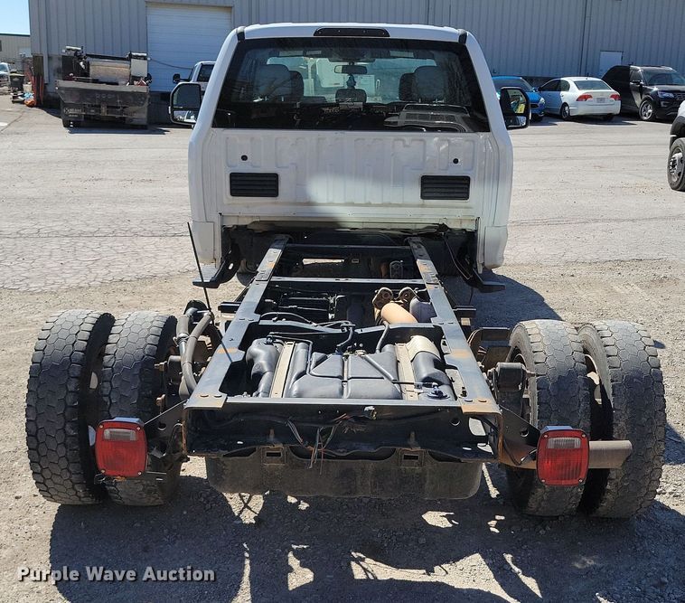 image for item DK4193 2017 Ford F550 Super Duty XL SuperCab truck cab and chassis