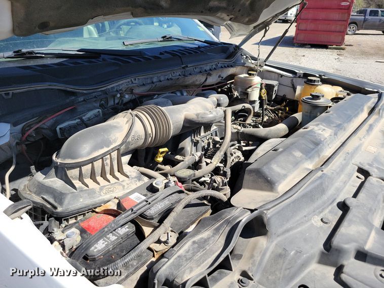 image for item DK4193 2017 Ford F550 Super Duty XL SuperCab truck cab and chassis