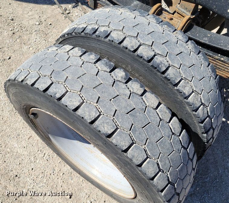 image for item DK4193 2017 Ford F550 Super Duty XL SuperCab truck cab and chassis