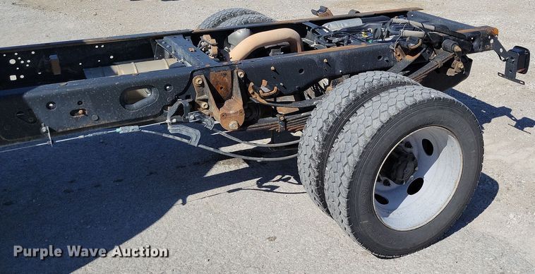 image for item DK4194 2017 Ford F550 Super Duty XL SuperCab truck cab and chassis