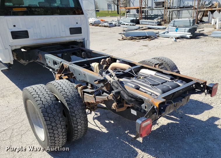 image for item DK4194 2017 Ford F550 Super Duty XL SuperCab truck cab and chassis