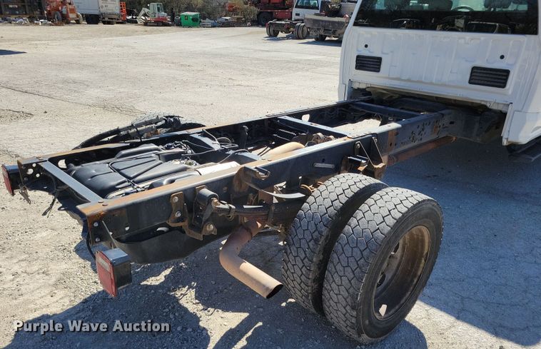 image for item DK4194 2017 Ford F550 Super Duty XL SuperCab truck cab and chassis