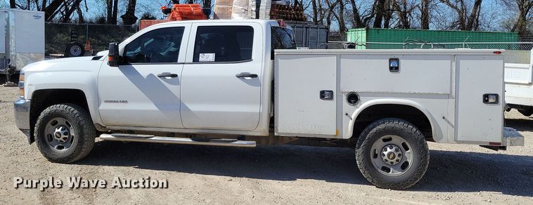 image for item DK4195 2018 Chevrolet Silverado 2500 HD Crew Cab utility bed pickup truck