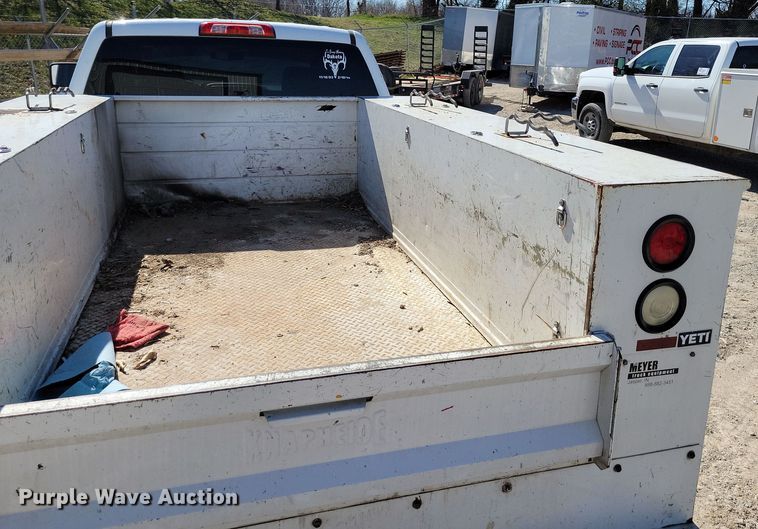 image for item DK4195 2018 Chevrolet Silverado 2500 HD Crew Cab utility bed pickup truck