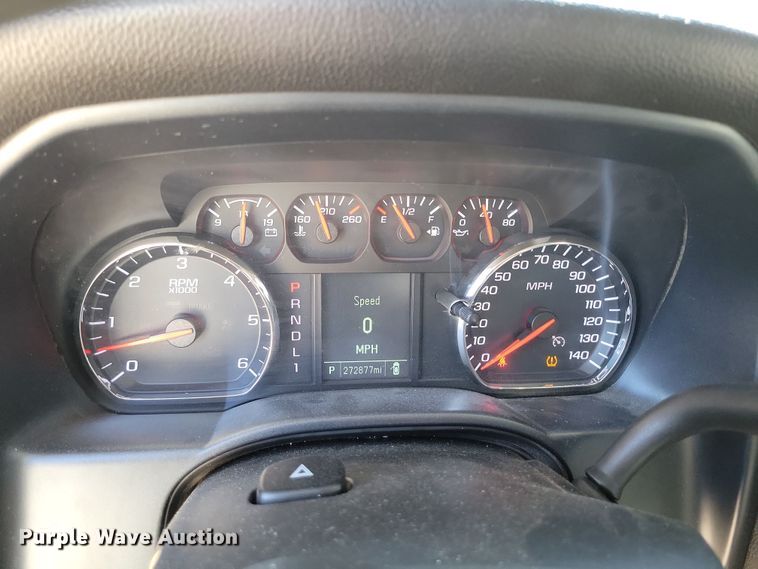 image for item DK4195 2018 Chevrolet Silverado 2500 HD Crew Cab utility bed pickup truck