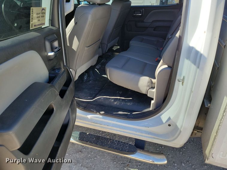 image for item DK4195 2018 Chevrolet Silverado 2500 HD Crew Cab utility bed pickup truck