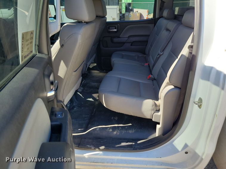 image for item DK4195 2018 Chevrolet Silverado 2500 HD Crew Cab utility bed pickup truck