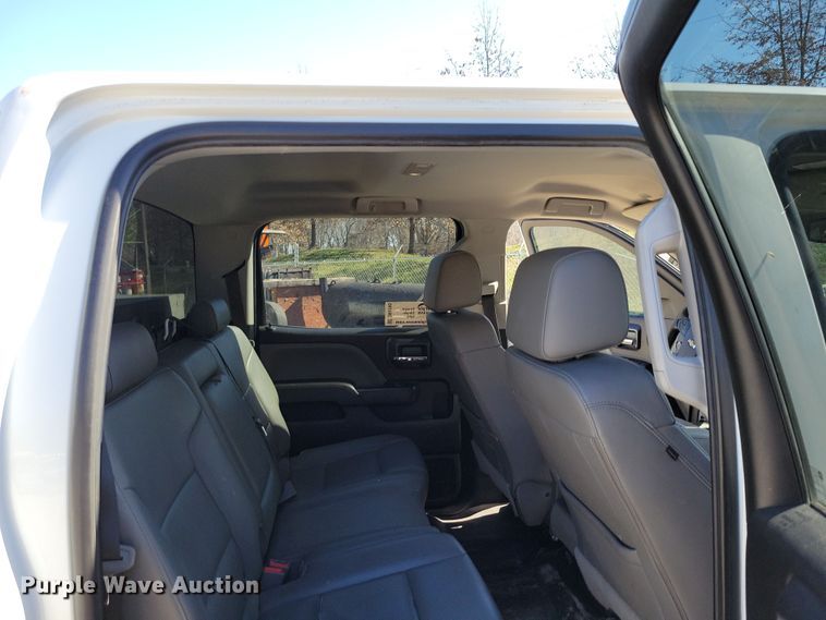 image for item DK4195 2018 Chevrolet Silverado 2500 HD Crew Cab utility bed pickup truck