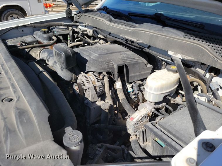 image for item DK4195 2018 Chevrolet Silverado 2500 HD Crew Cab utility bed pickup truck