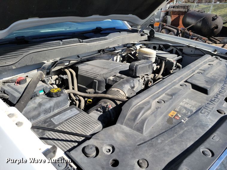 image for item DK4195 2018 Chevrolet Silverado 2500 HD Crew Cab utility bed pickup truck