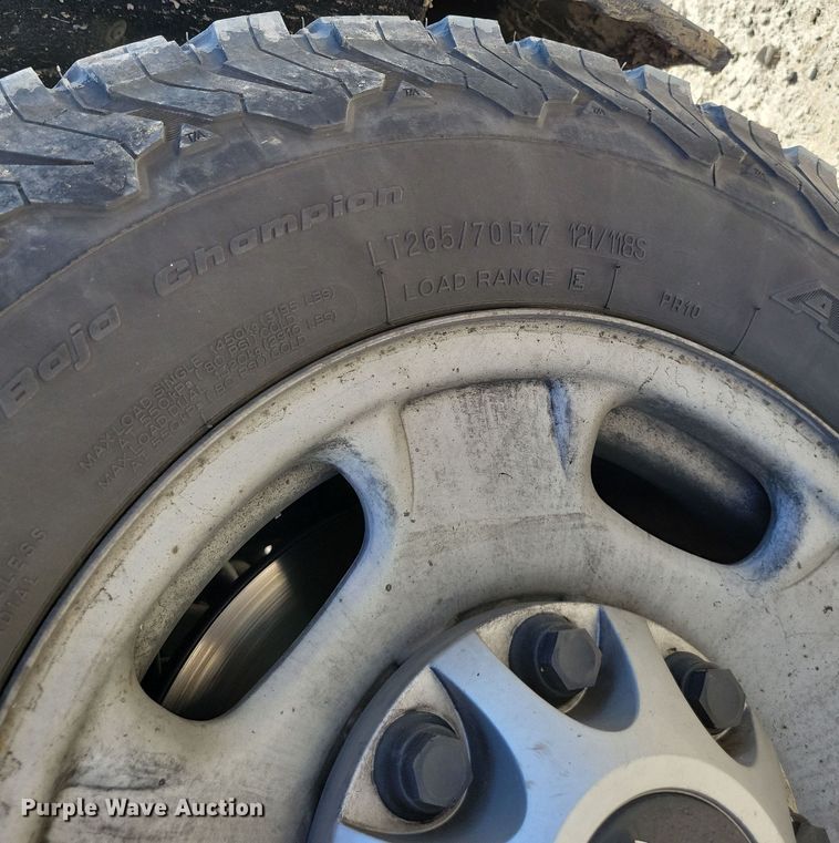 image for item DK4195 2018 Chevrolet Silverado 2500 HD Crew Cab utility bed pickup truck