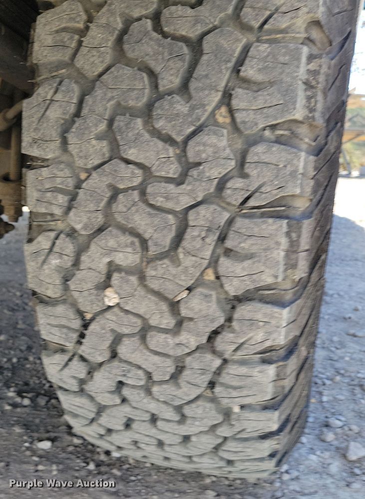 image for item DK4195 2018 Chevrolet Silverado 2500 HD Crew Cab utility bed pickup truck