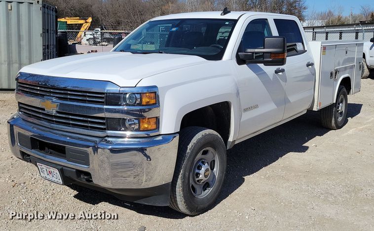 image for item DK4196 2018 Chevrolet Silverado 2500 HD Crew Cab utility bed pickup truck