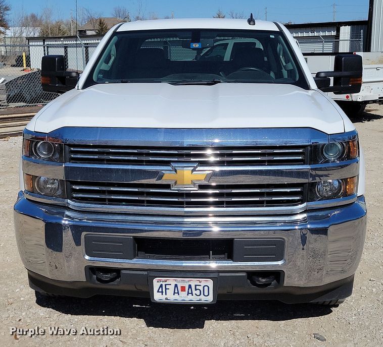 image for item DK4196 2018 Chevrolet Silverado 2500 HD Crew Cab utility bed pickup truck