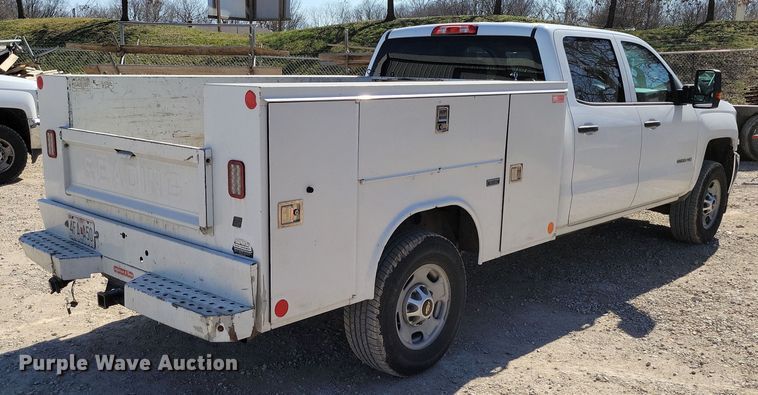 image for item DK4196 2018 Chevrolet Silverado 2500 HD Crew Cab utility bed pickup truck