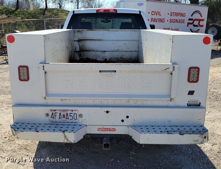 image for item DK4196 2018 Chevrolet Silverado 2500 HD Crew Cab utility bed pickup truck