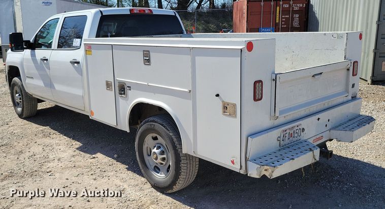 image for item DK4196 2018 Chevrolet Silverado 2500 HD Crew Cab utility bed pickup truck