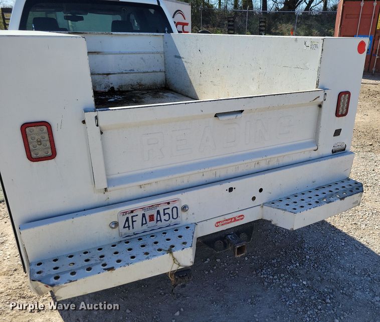 image for item DK4196 2018 Chevrolet Silverado 2500 HD Crew Cab utility bed pickup truck