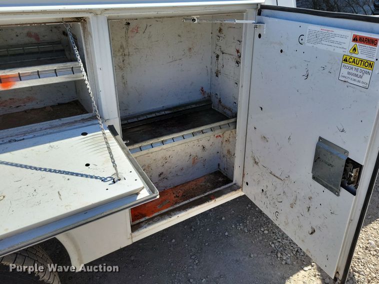 image for item DK4196 2018 Chevrolet Silverado 2500 HD Crew Cab utility bed pickup truck