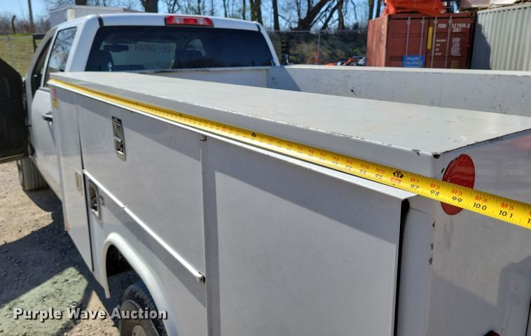 image for item DK4196 2018 Chevrolet Silverado 2500 HD Crew Cab utility bed pickup truck