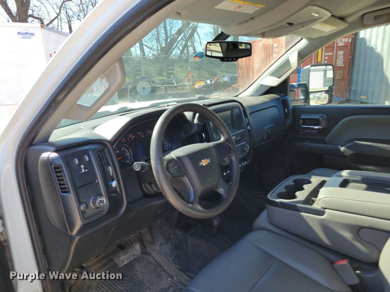 image for item DK4196 2018 Chevrolet Silverado 2500 HD Crew Cab utility bed pickup truck