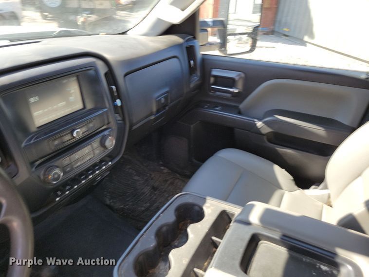 image for item DK4196 2018 Chevrolet Silverado 2500 HD Crew Cab utility bed pickup truck