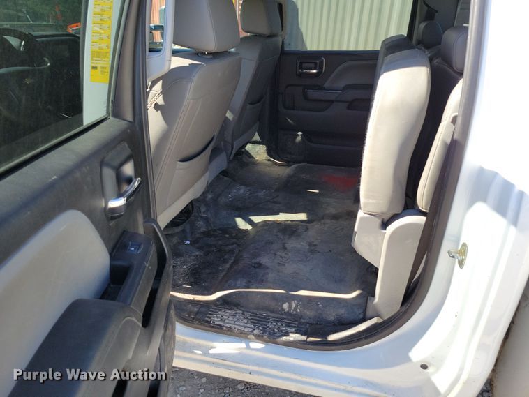 image for item DK4196 2018 Chevrolet Silverado 2500 HD Crew Cab utility bed pickup truck