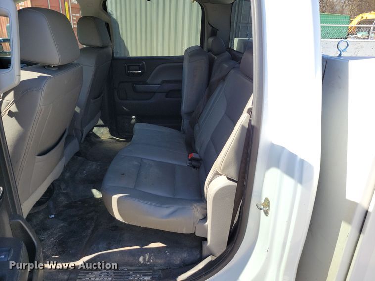 image for item DK4196 2018 Chevrolet Silverado 2500 HD Crew Cab utility bed pickup truck