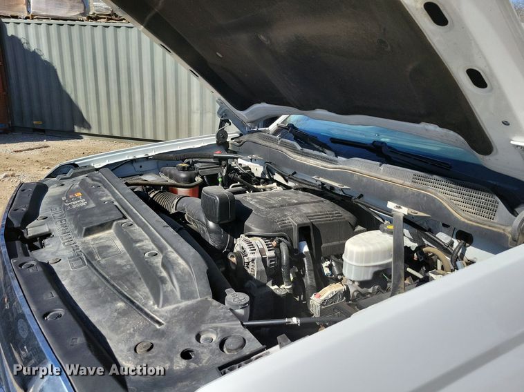 image for item DK4196 2018 Chevrolet Silverado 2500 HD Crew Cab utility bed pickup truck