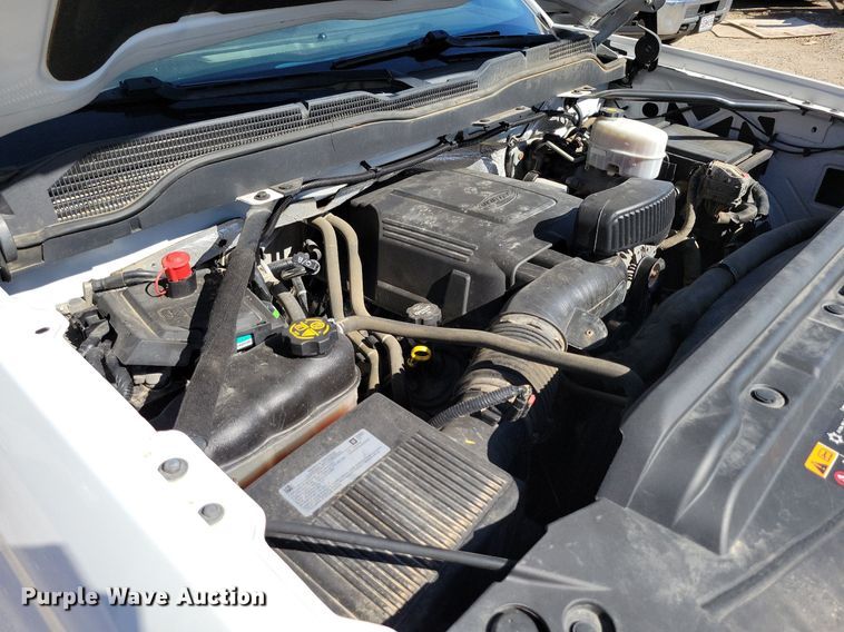 image for item DK4196 2018 Chevrolet Silverado 2500 HD Crew Cab utility bed pickup truck