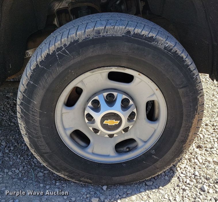 image for item DK4196 2018 Chevrolet Silverado 2500 HD Crew Cab utility bed pickup truck