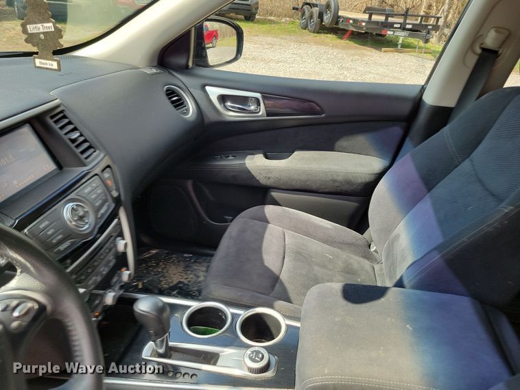 image for item DK4218 2015 Nissan Pathfinder SUV