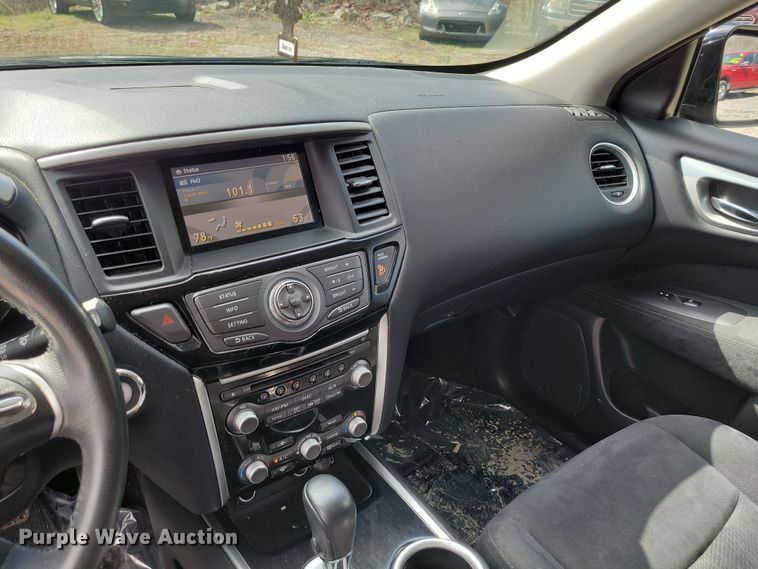image for item DK4218 2015 Nissan Pathfinder SUV